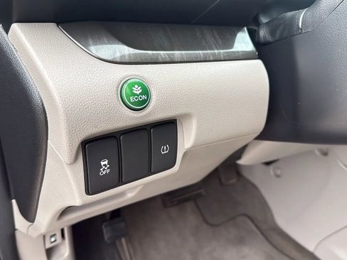 Used 2014 Honda CR-V EX-L image 16