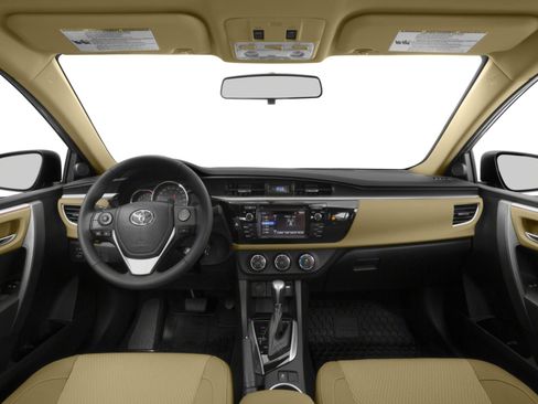 Used 2016 Toyota Corolla LE FWD image 5