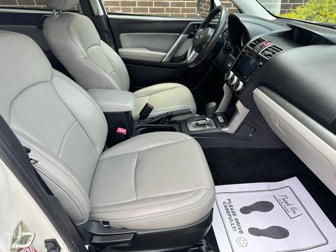 Used 2018 Subaru Forester 2.5i Premium w/ All-Weather Package AWD/4WD image 12