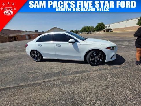Used 2022 Mercedes-Benz A 220 image 2