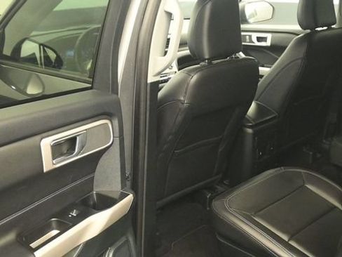 Certified 2024 Ford Explorer XLT w/ Equipment Group 202A AWD/4WD image 10