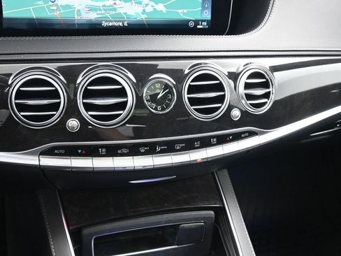 Used 2019 Mercedes-Benz S 560 4MATIC Sedan image 17