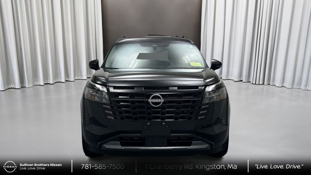New 2026 Nissan Pathfinder SL AWD/4WD image 2