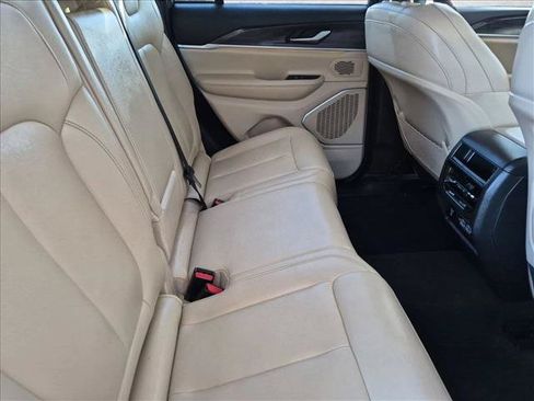 Used 2023 Jeep Grand Cherokee 4WD 4xe image 26