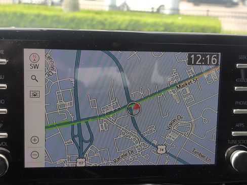 Certified 2022 Toyota Sienna XLE w/ XLE Plus Package image 23