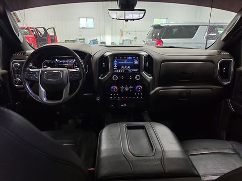 Used 2022 GMC Sierra 3500 Denali w/ Denali Ultimate Package AWD/4WD image 4