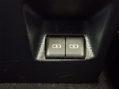 Used 2024 Toyota 4Runner TRD Off-Road image 38