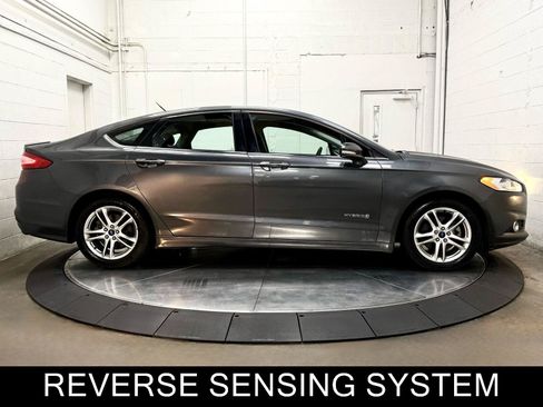 Used 2016 Ford Fusion SE FWD image 10