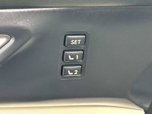 Used 2023 Subaru Ascent Limited w/ Technology Package AWD/4WD image 25