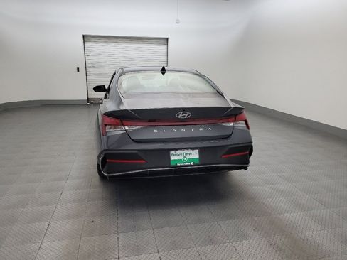 Used 2024 Hyundai Elantra SEL FWD image 6