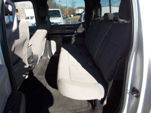 Used 2016 Ford F150 XLT w/ Equipment Group 302A Luxury AWD/4WD image 9