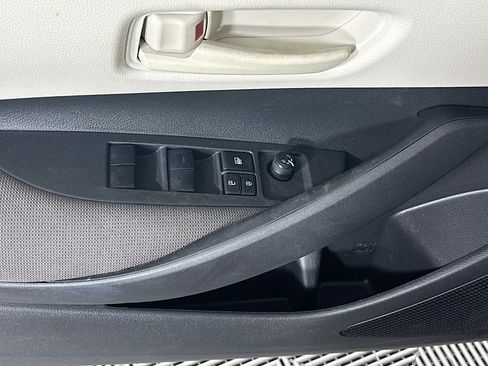 Used 2023 Toyota Corolla LE w/ LE Premium Package FWD image 14