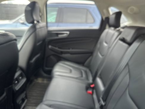 Used 2019 Ford Edge Titanium w/ Cold Weather Package image 18