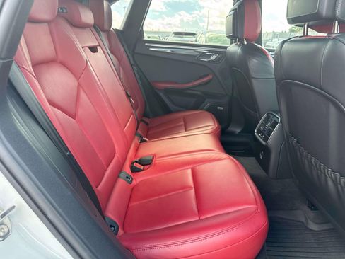 Used 2021 Porsche Macan GTS image 8