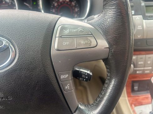 Used 2010 Toyota Highlander Limited image 29