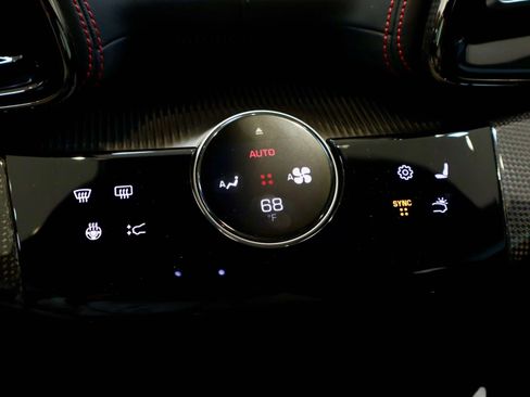 Certified 2025 Ferrari Purosangue AWD/4WD image 34