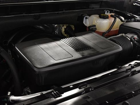 Used 2025 GMC Yukon Denali w/ Sun & Power Step Package image 33