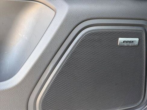 Used 2025 Porsche Macan image 14