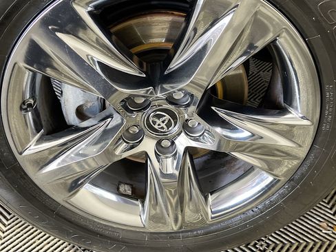 Used 2019 Toyota Highlander Limited Platinum image 14