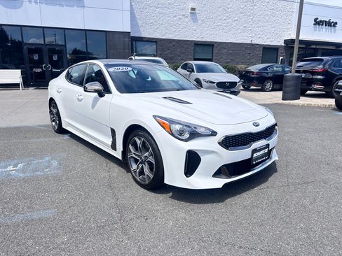 Used 2020 Kia Stinger GT-Line w/ Sun & Sound Package AWD/4WD image 13