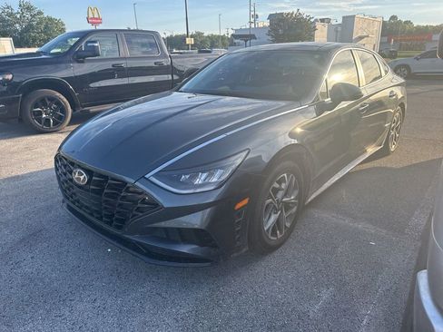 Used 2023 Hyundai Sonata SEL w/ Convenience Package FWD image 1
