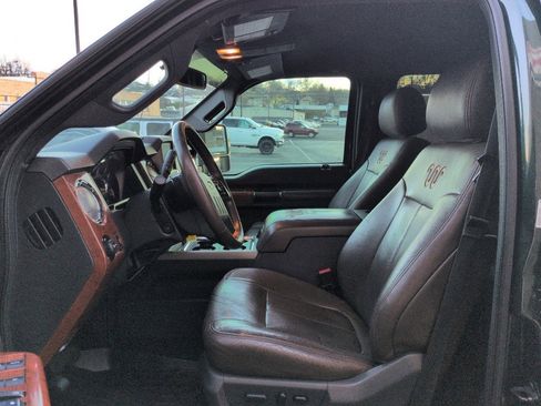 Used 2015 Ford F350 Lariat image 11