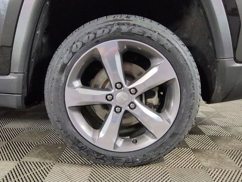 Used 2021 Jeep Grand Cherokee L Limited AWD/4WD image 13