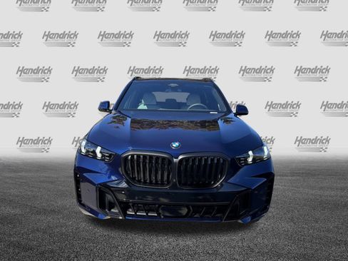 New 2026 BMW X5 sDrive40i w/ M Sport Package image 3