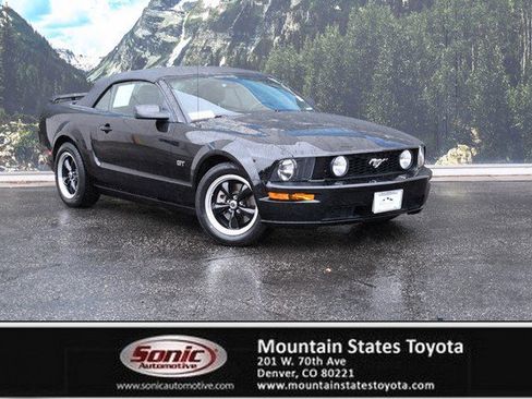 Used 2005 Ford Mustang GT Premium image 1