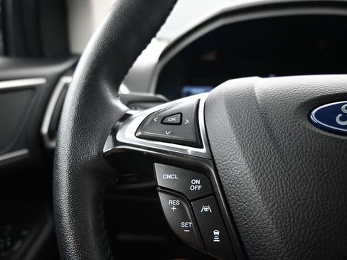 Used 2024 Ford Edge SEL image 15