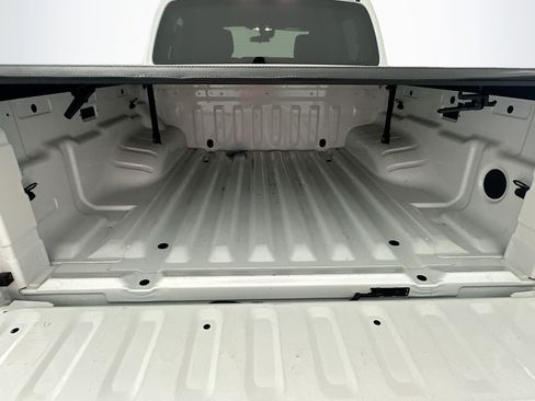 Used 2023 Nissan Frontier SV AWD/4WD image 29