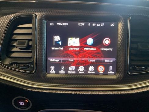 Used 2015 Dodge Challenger SRT Hellcat image 19