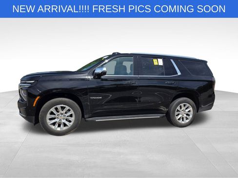 Used 2025 Chevrolet Tahoe Premier image 3