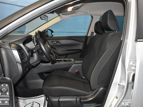 Certified 2025 Nissan Rogue S image 6