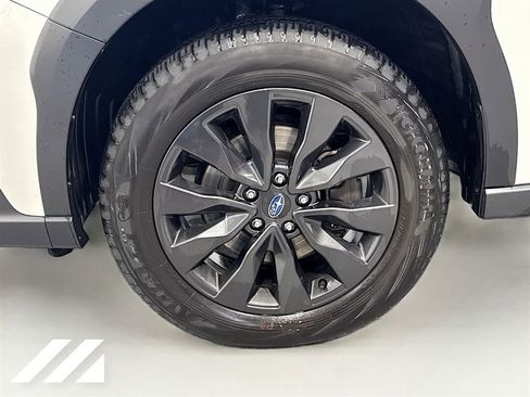 Certified 2025 Subaru Outback Onyx Edition XT AWD/4WD image 33