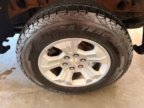 Used 2018 Chevrolet Silverado 1500 LT w/ All Star Edition AWD/4WD image 7