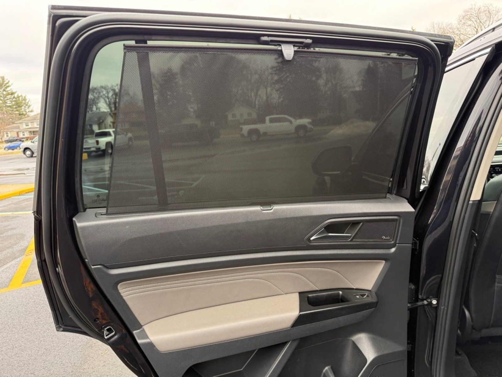 Used 2021 Volkswagen Atlas SEL Premium AWD/4WD image 36