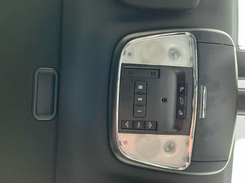 Used 2018 Jeep Grand Cherokee Limited w/ Trailer Tow Group IV AWD/4WD image 18