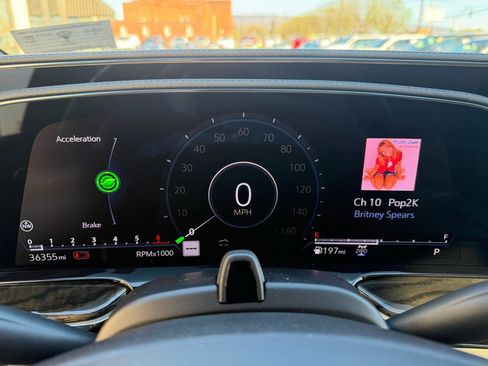 Used 2024 Cadillac Escalade ESV Premium Luxury w/ Performance Package image 16