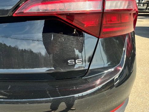 Used 2024 Volkswagen Jetta SE image 30