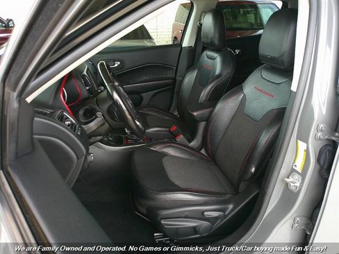 Used 2020 Jeep Compass Trailhawk w/ Cold Weather Group image 16