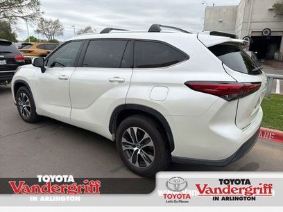 Used 2020 Toyota Highlander XLE
