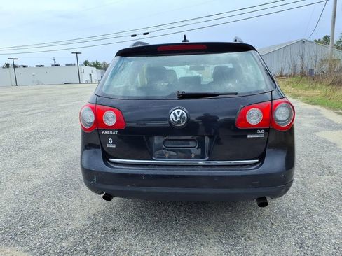 Used 2008 Volkswagen Passat VR6 AWD/4WD image 7