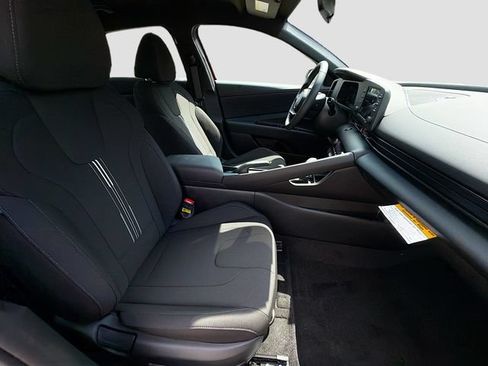 New 2026 Hyundai Elantra Sport FWD image 27