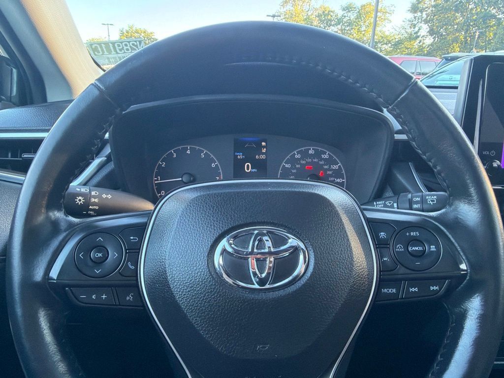 Certified 2023 Toyota Corolla Cross LE w/ Moonroof Package AWD/4WD image 25