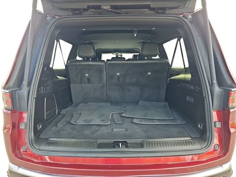 Used 2023 Jeep Wagoneer L Series II AWD/4WD image 29