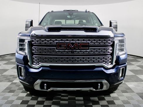 Used 2020 GMC Sierra 2500 Denali image 2