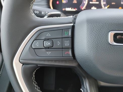 New 2025 Jeep Grand Cherokee Laredo w/ Trailer Tow Package image 34