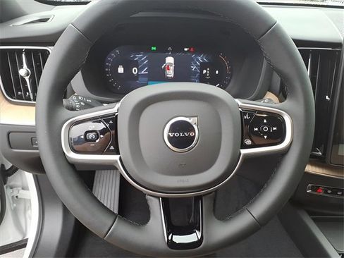 New 2026 Volvo XC60 B5 Plus w/ Protection Package Premier image 15