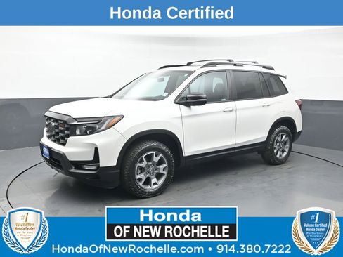 Used 2023 Honda Passport TrailSport image 1